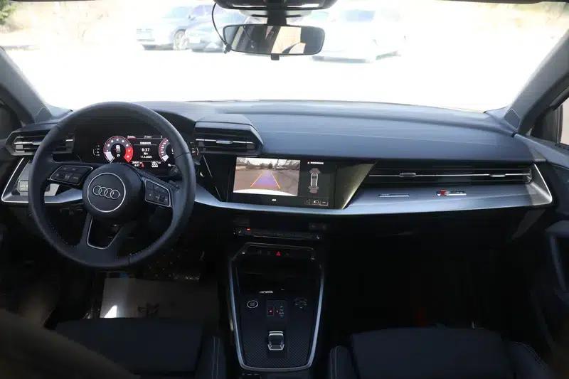 Audi A3 2022 Sportback 35 TFSI Fashion Sport — миниатюра 12