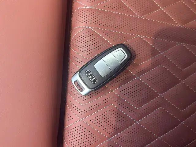 2026 Audi A3 A3L Limousine 35 TFSI Flying Spur Luxury Edition + Luxury Package — миниатюра 11