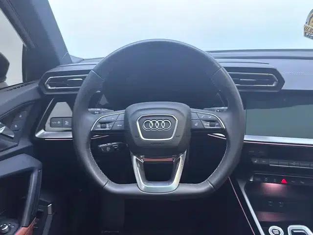 2026 Audi A3 A3L Limousine 35 TFSI Flying Spur Luxury Edition + Luxury Package — миниатюра 16