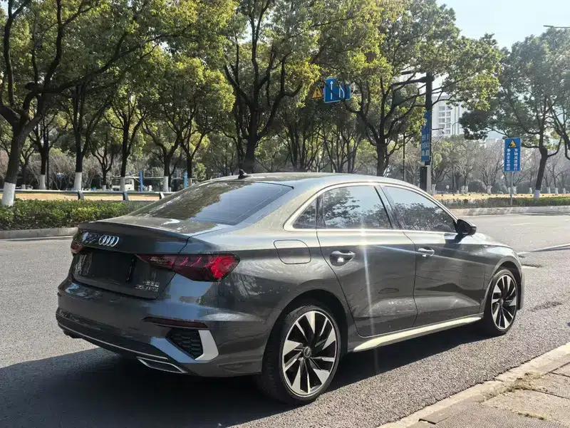 Audi A3 2023 Facelift A3L Limousine 35 TFSI Sporty Edition — миниатюра 6