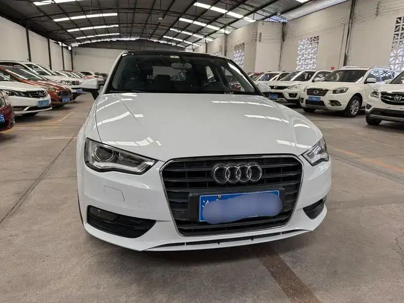 Audi A3 2015 Sportback 35 TFSI Millionth Anniversary Smart Edition — миниатюра 2