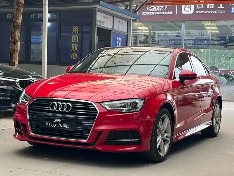 Audi A3 2018 30th Anniversary Edition Limousine 35 TFSI Fashion Model — миниатюра 1