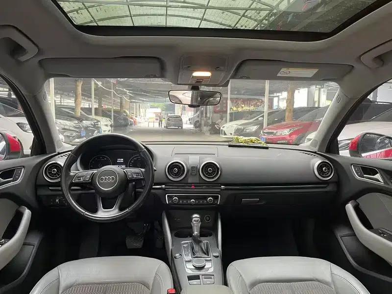 Audi A3 2018 30th Anniversary Edition Limousine 35 TFSI Fashion Model — миниатюра 14