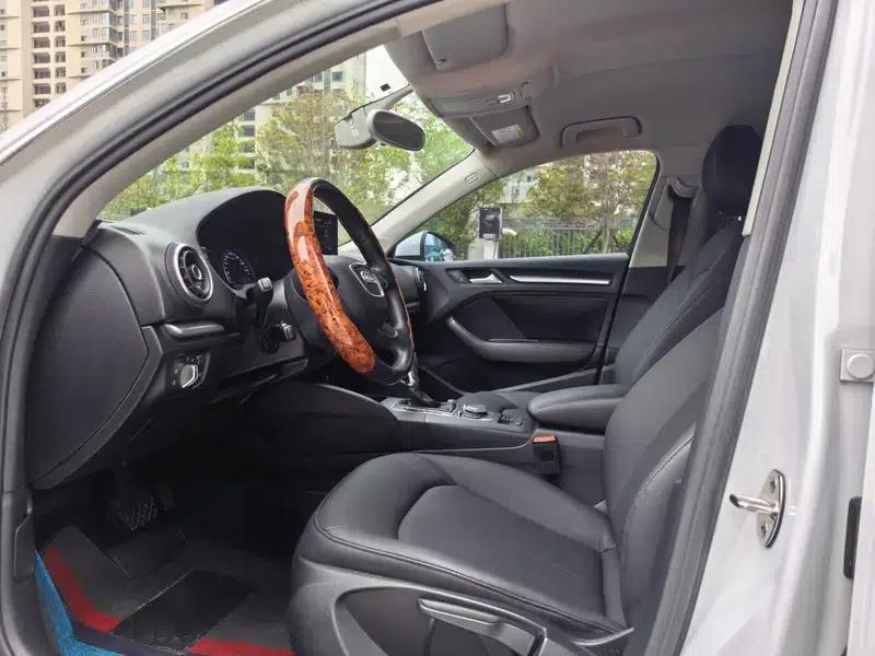 Audi A3 2014 Sportback 35 TFSI Automatic Entry-Level Model — миниатюра 20