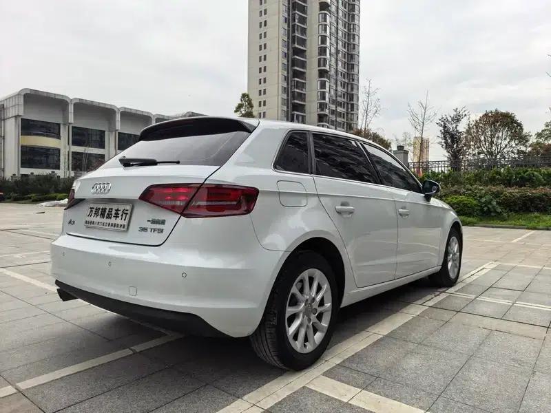 Audi A3 2014 Sportback 35 TFSI Automatic Entry-Level Model — миниатюра 7