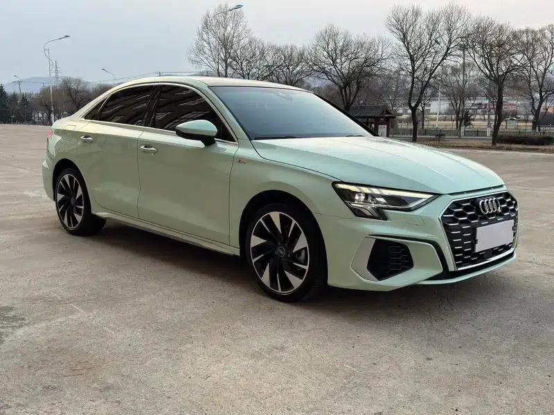 Audi A3 2023 Facelift A3L Limousine 35 TFSI Sporty Edition — миниатюра 3