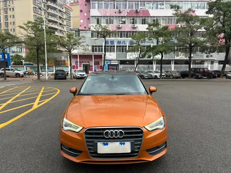 Audi A3 2014 Sportback 35 TFSI Automatic Comfort — миниатюра 2