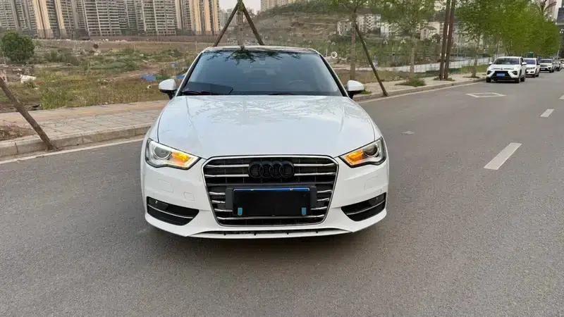 Audi A3 2016 Sportback 35 TFSI Leading Edition — миниатюра 2