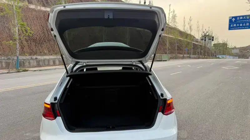 Audi A3 2016 Sportback 35 TFSI Leading Edition — миниатюра 20