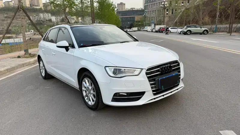 Audi A3 2016 Sportback 35 TFSI Leading Edition — миниатюра 3