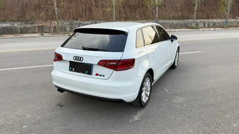 Audi A3 2016 Sportback 35 TFSI Leading Edition — миниатюра 6