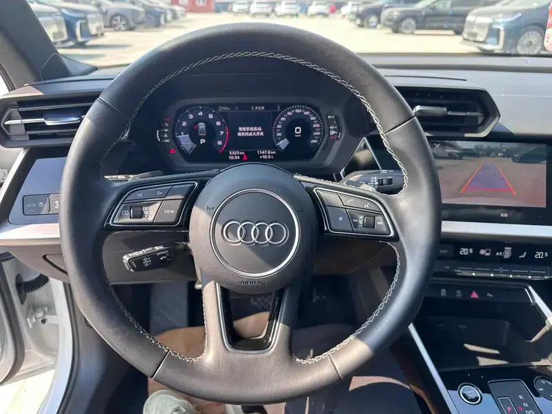 Audi A3 2023 Facelift A3L Limousine 35 TFSI Sporty Edition — миниатюра 17