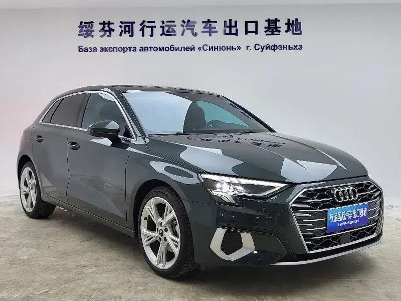 Audi A3 2023 Sportback 35 TFSI Fashionable Elegant Model — миниатюра 3