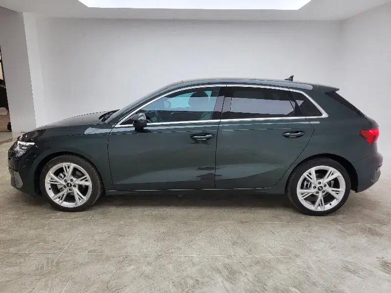 Audi A3 2023 Sportback 35 TFSI Fashionable Elegant Model — миниатюра 4