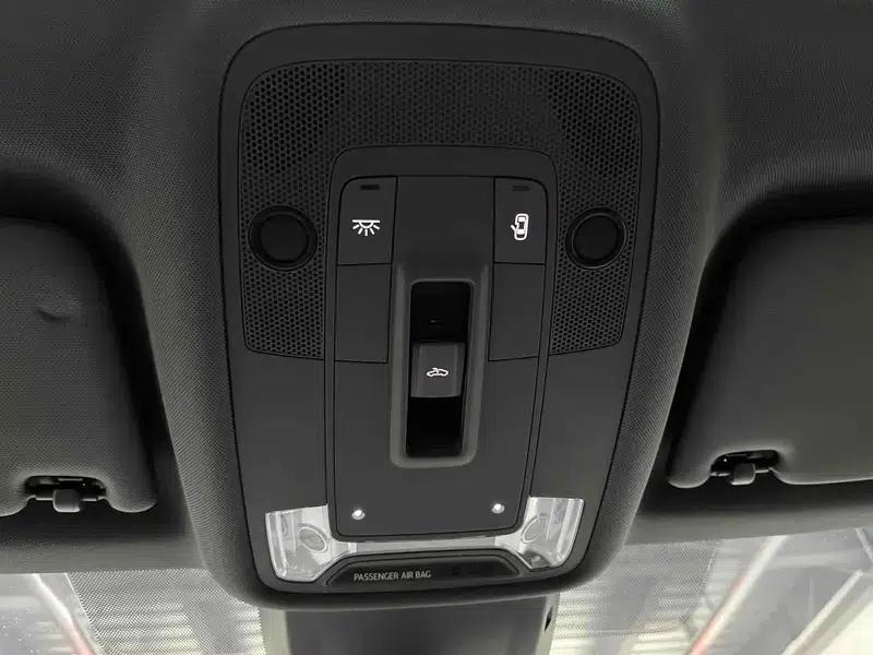 Audi A3 2023 Sportback 35 TFSI Luxury Sport — миниатюра 19