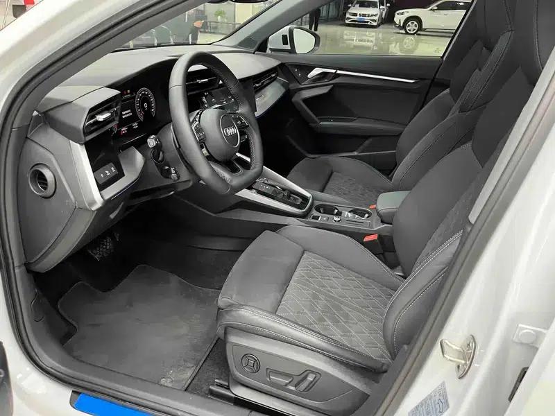 Audi A3 2023 Sportback 35 TFSI Luxury Sport — миниатюра 20