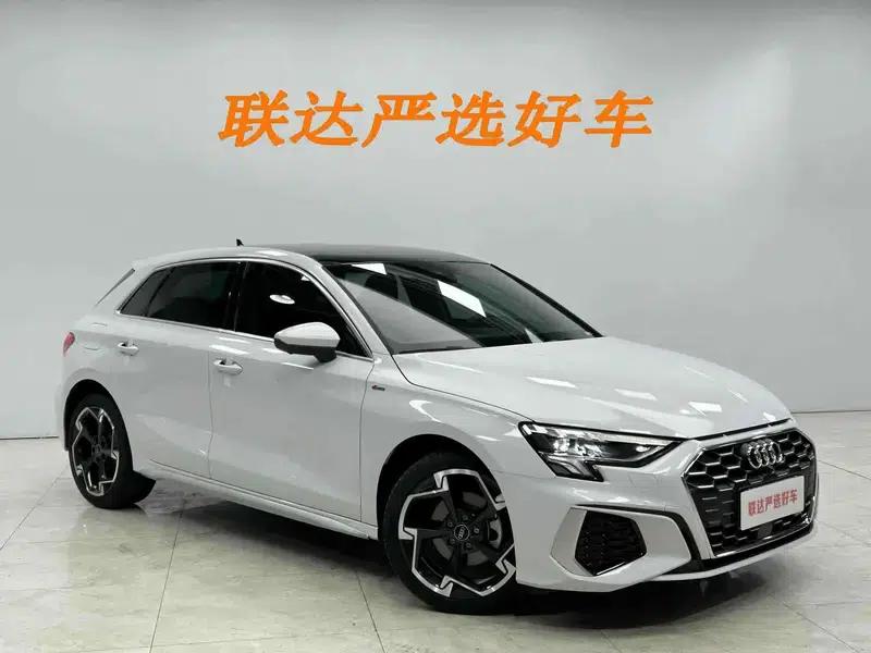 Audi A3 2023 Sportback 35 TFSI Luxury Sport — миниатюра 3