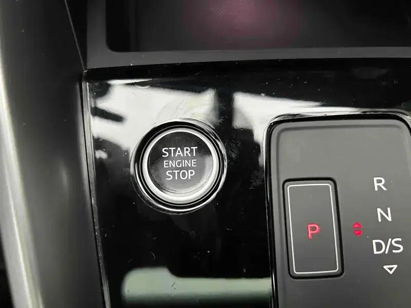 Audi A3 2023 Sportback 35 TFSI Luxury Sport — миниатюра 9