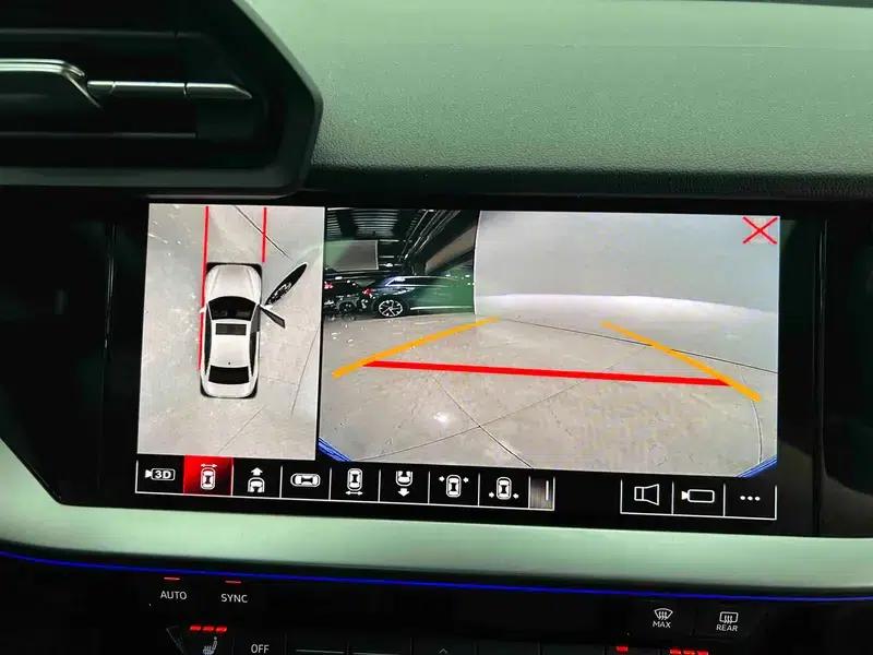 Audi A3 2023 Sportback 35 TFSI Luxury Sport — миниатюра 10