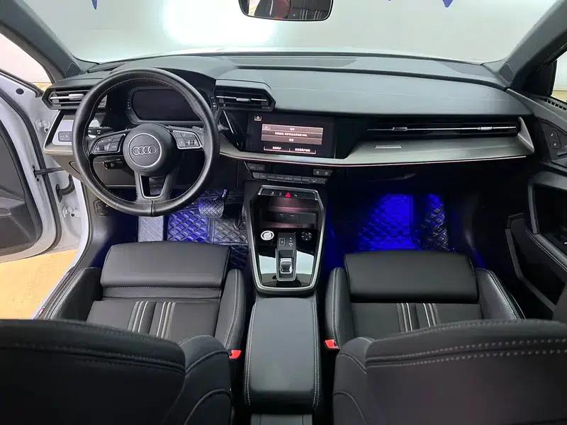 Audi A3 2023 Facelift A3L Limousine 35 TFSI Sporty Edition — миниатюра 13