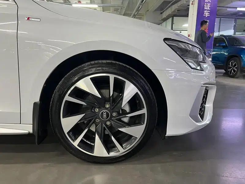 Audi A3 2023 Facelift A3L Limousine 35 TFSI Sporty Edition — миниатюра 7
