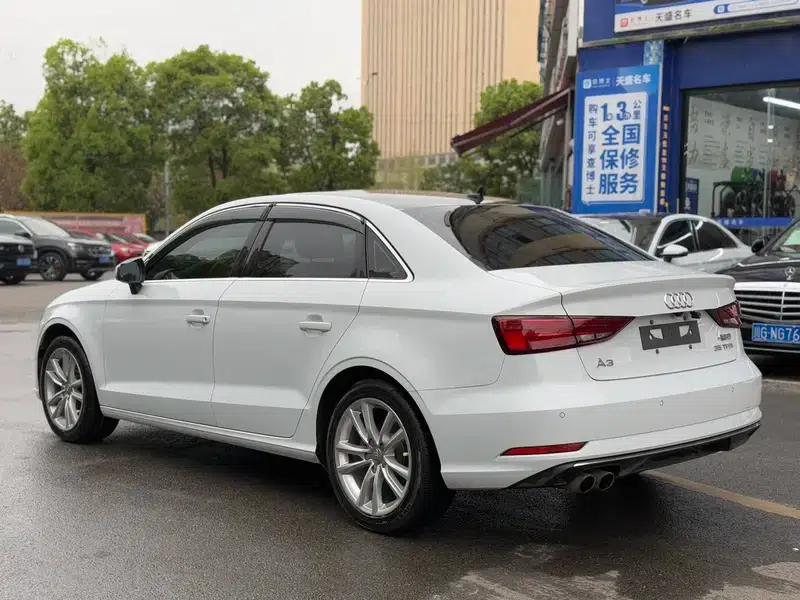 Audi A3 2019 Limousine 35 TFSI Progressive (China V Emission Standard) — миниатюра 4