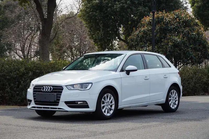 Audi A3 2016 Sportback 35 TFSI Progressive — миниатюра 1