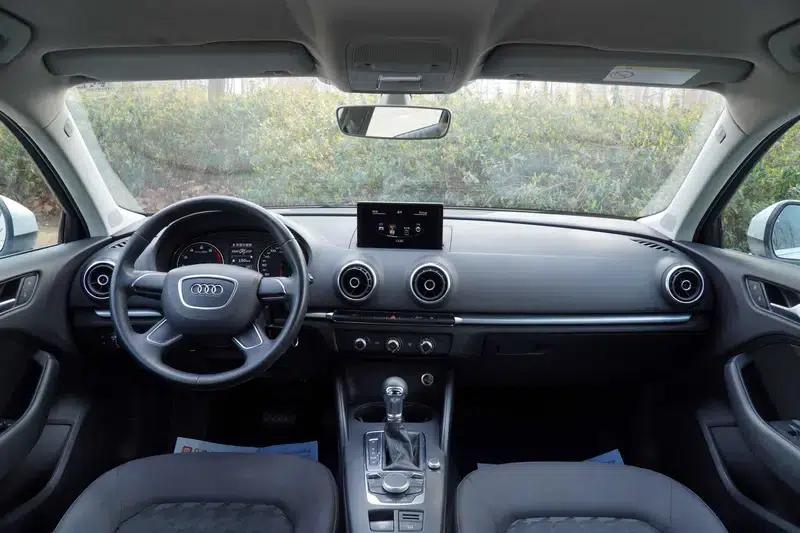 Audi A3 2016 Sportback 35 TFSI Progressive — миниатюра 11