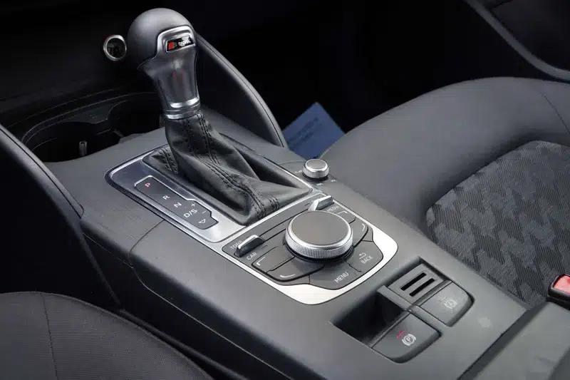 Audi A3 2016 Sportback 35 TFSI Progressive — миниатюра 15