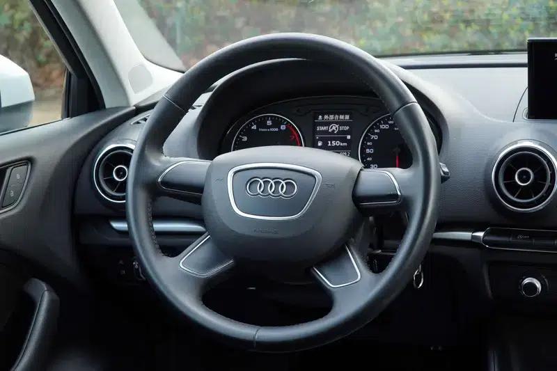 Audi A3 2016 Sportback 35 TFSI Progressive — миниатюра 16