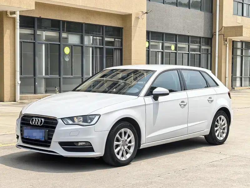Audi A3 2016 Sportback 35 TFSI Progressive — миниатюра 1