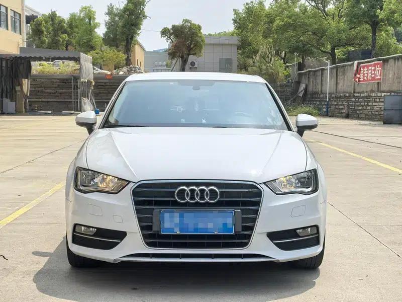 Audi A3 2016 Sportback 35 TFSI Progressive — миниатюра 2