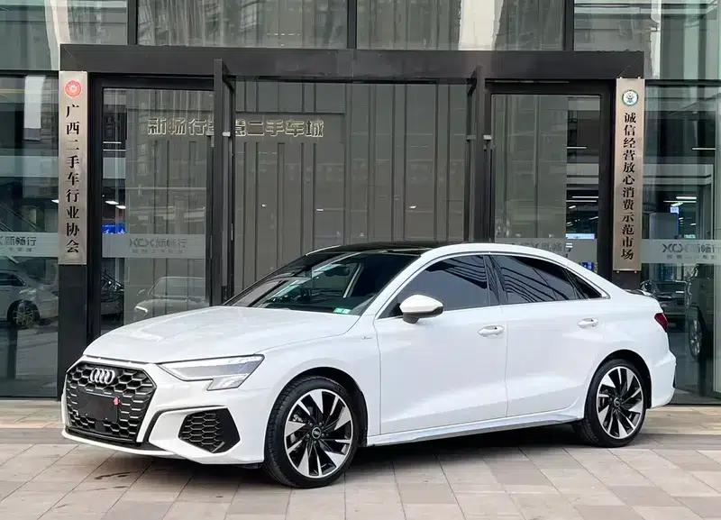 Audi A3 2023 Facelift A3L Limousine 35 TFSI Sporty Edition — миниатюра 1