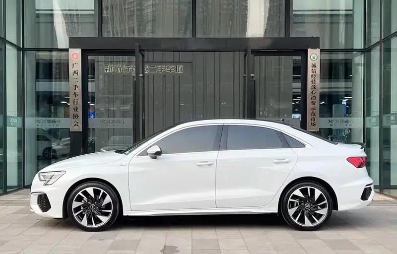 Audi A3 2023 Facelift A3L Limousine 35 TFSI Sporty Edition — миниатюра 4