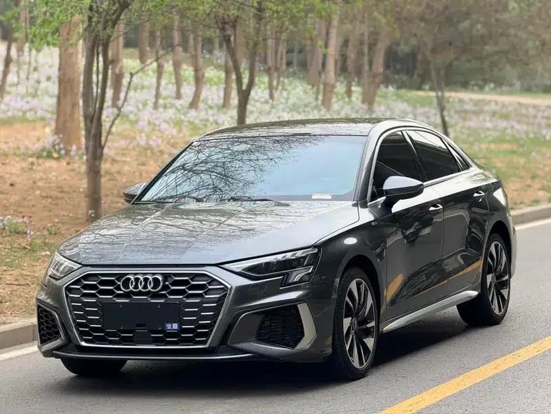 2024 Audi A3 A3L Limousine 35 TFSI Fashionable Elegant Model — миниатюра 1
