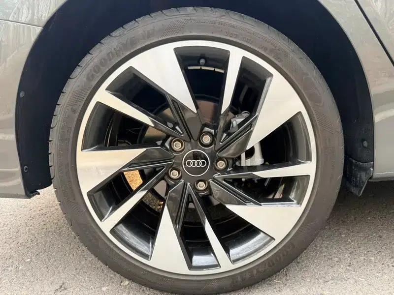 2024 Audi A3 A3L Limousine 35 TFSI Fashionable Elegant Model — миниатюра 8