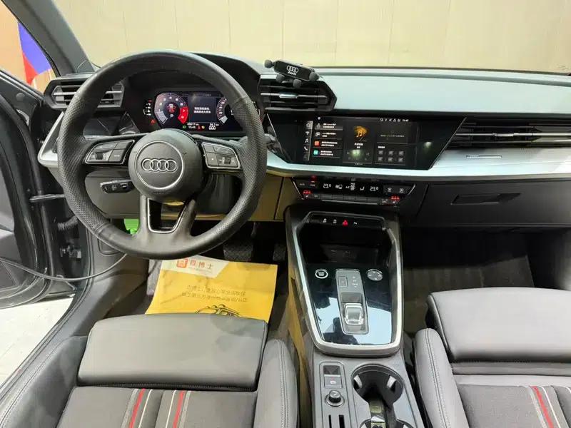 Audi A3 2021 Sportback 35 TFSI Fashion Sport — миниатюра 11