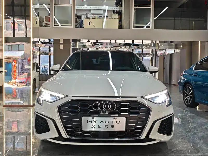 Audi A3 2023 Facelift A3L Limousine 35 TFSI Luxury Sport — миниатюра 2