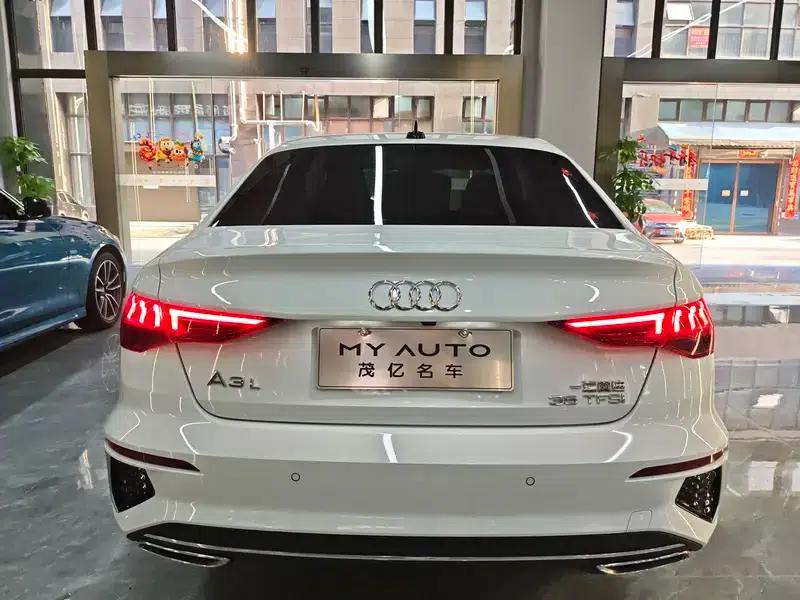 Audi A3 2023 Facelift A3L Limousine 35 TFSI Luxury Sport — миниатюра 5