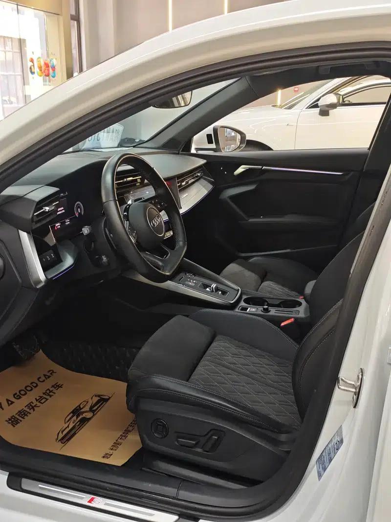 Audi A3 2023 Facelift A3L Limousine 35 TFSI Luxury Sport — миниатюра 9