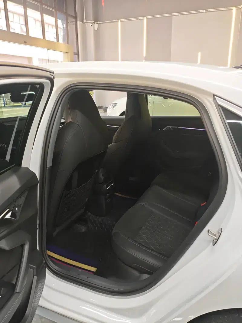 Audi A3 2023 Facelift A3L Limousine 35 TFSI Luxury Sport — миниатюра 10