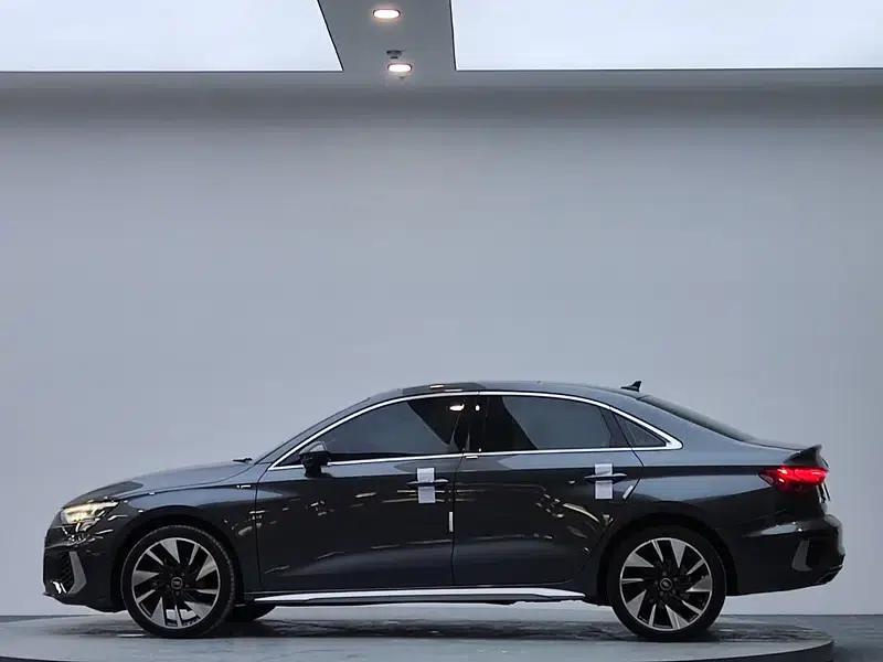 Audi A3 2023 Facelift A3L Limousine 35 TFSI Sporty Edition — миниатюра 4
