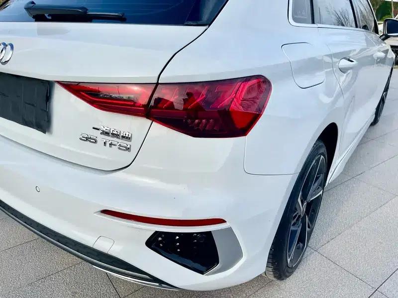 Audi A3 2023 Facelift Sportback 35 TFSI Fashion Sporty Model — миниатюра 11