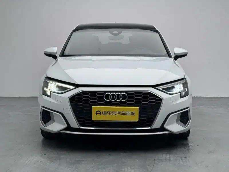 Audi A3 2021 Sportback 35 TFSI Fashionable Elegant Model — миниатюра 2