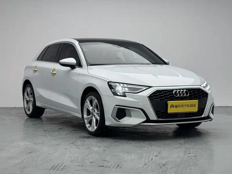 Audi A3 2021 Sportback 35 TFSI Fashionable Elegant Model — миниатюра 3