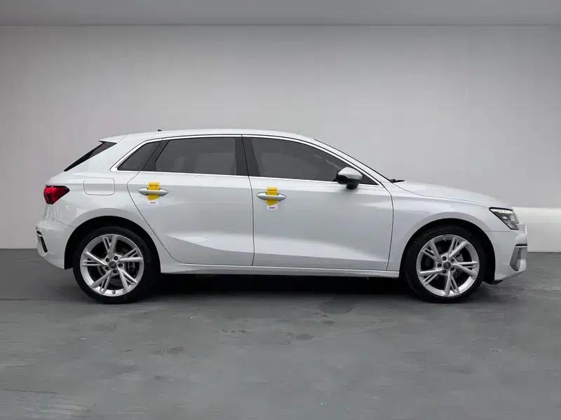 Audi A3 2021 Sportback 35 TFSI Fashionable Elegant Model — миниатюра 8