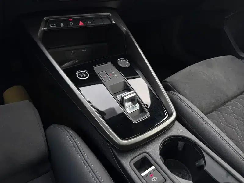2024 Audi A3 A3L Limousine 35 TFSI Luxury Sport — миниатюра 8