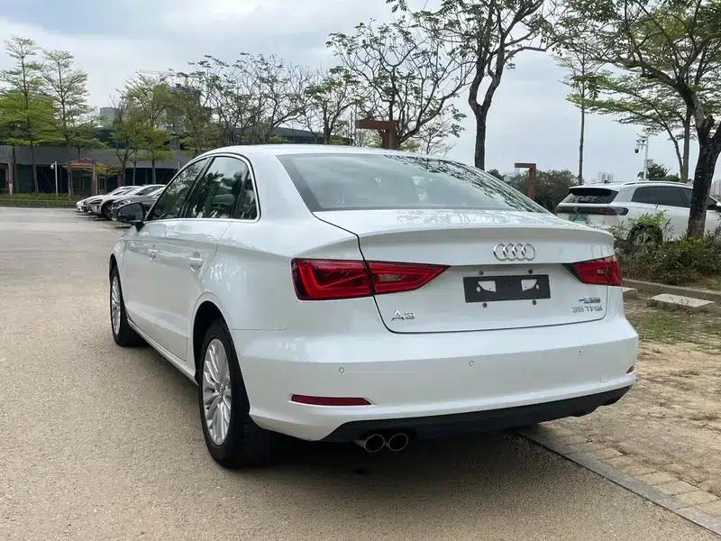 Audi A3 2015 Limousine 35 TFSI Millionth Anniversary Smart Edition — миниатюра 4