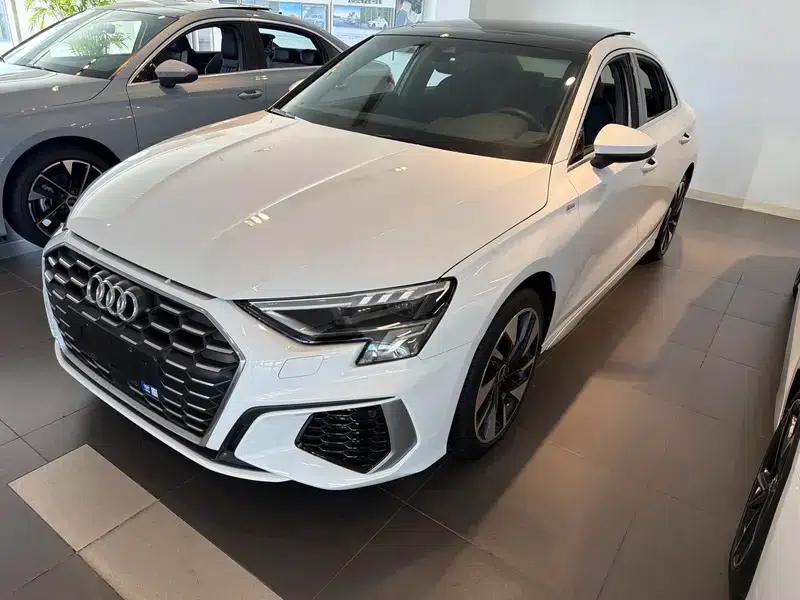 2024 Audi A3 A3L Limousine 35 TFSI Fashion Sport — миниатюра 1
