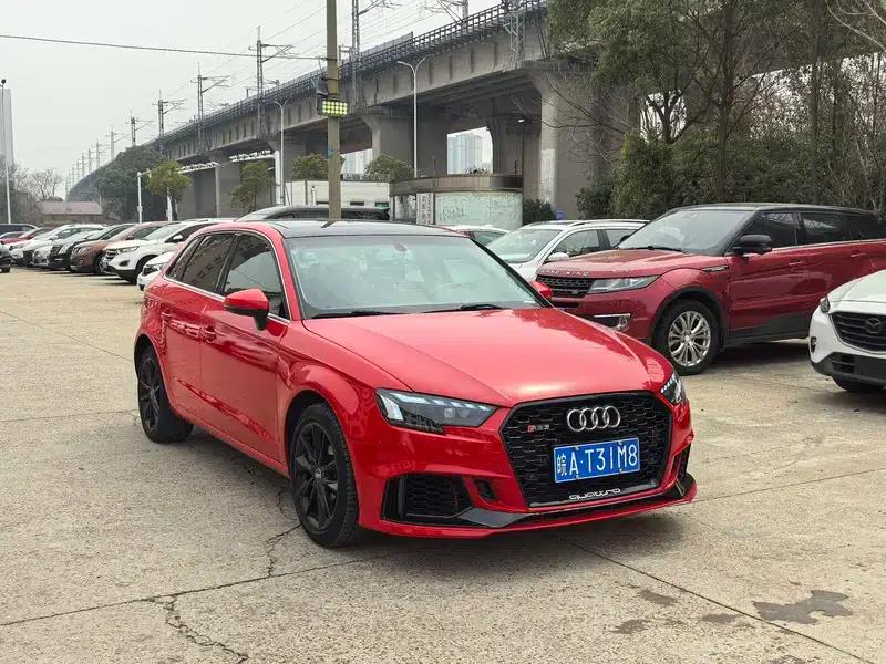 Audi A3 2014 Sportback 35 TFSI Automatic Comfort — миниатюра 3
